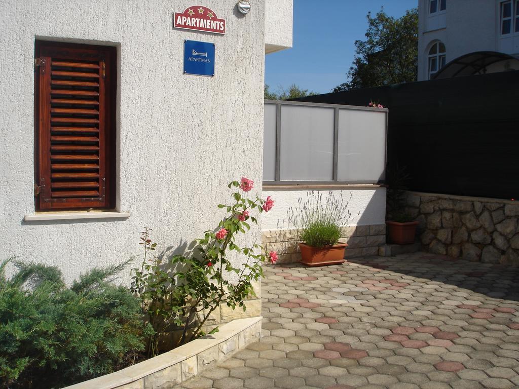 Apartments Klic Malinska Kamer foto